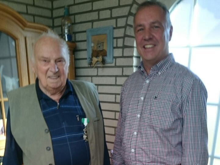 Ehrung des 60jährigen Jubelkönigs Siegfried Oldenbüttel