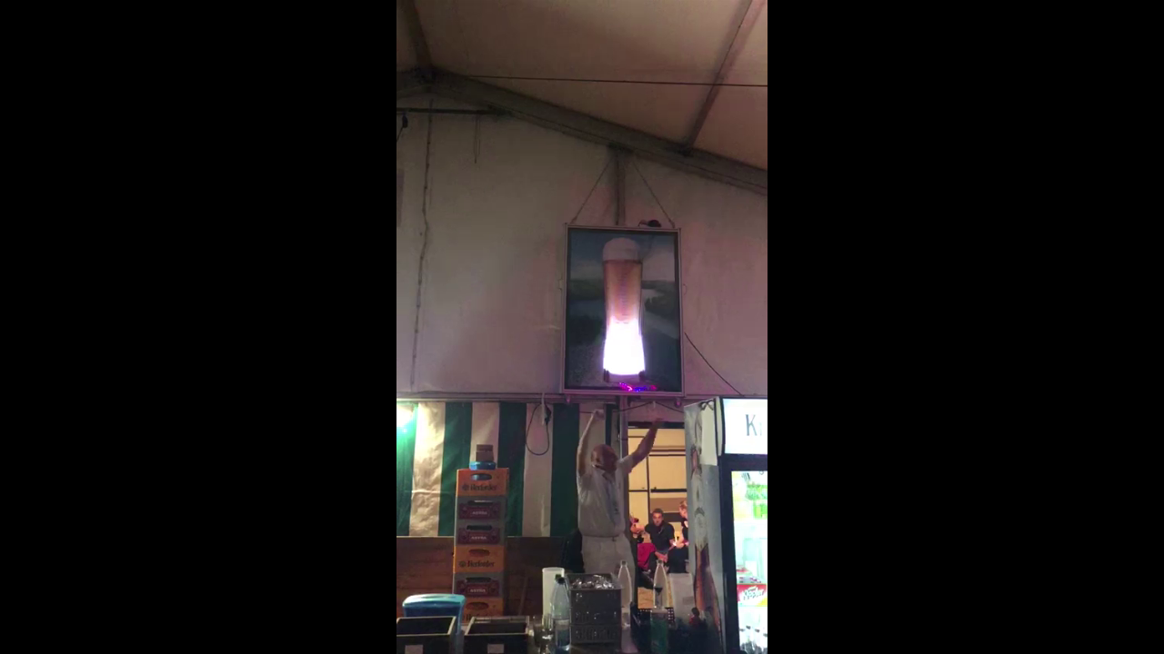 Krombacher Bierstandsanzeige zum Überlaufen gebracht!!!